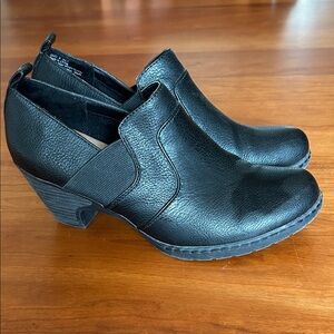 Croft & Barrow Black Leather Mules